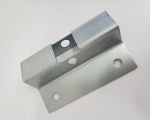 Bracket, F/Latch on mini modular cover
